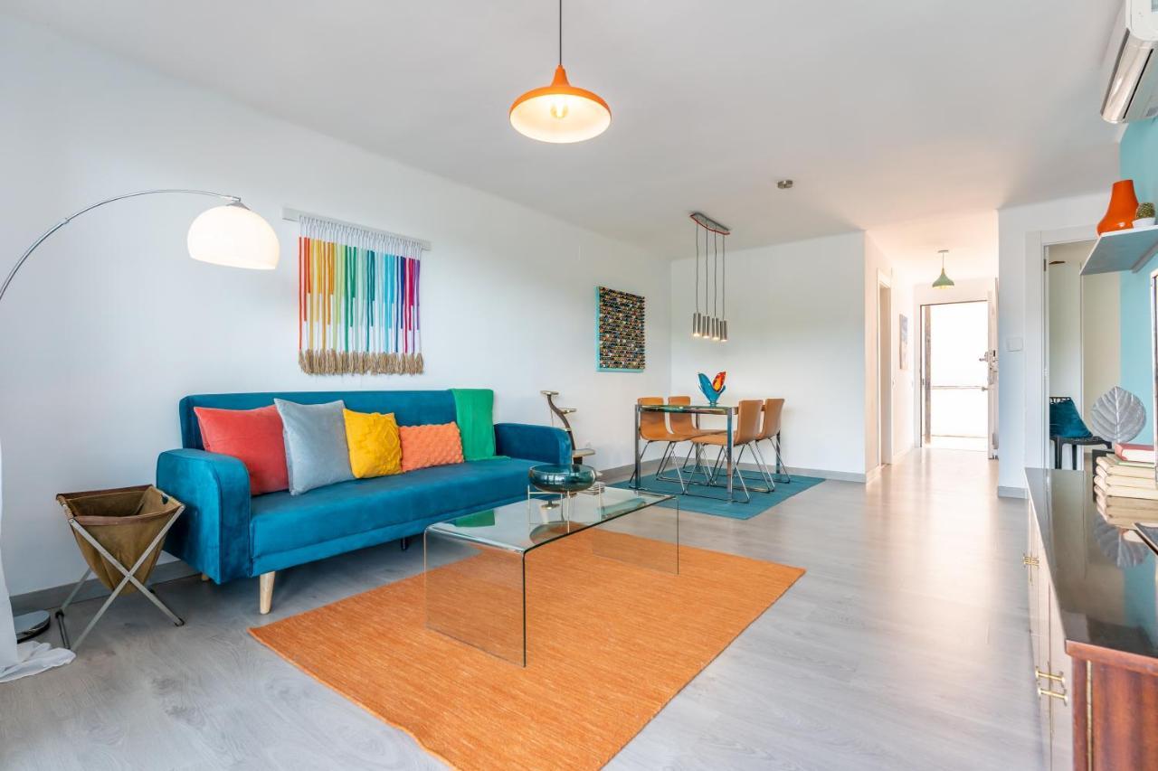 Beach Front Retro Hideaway In Salou Ngoại thất bức ảnh