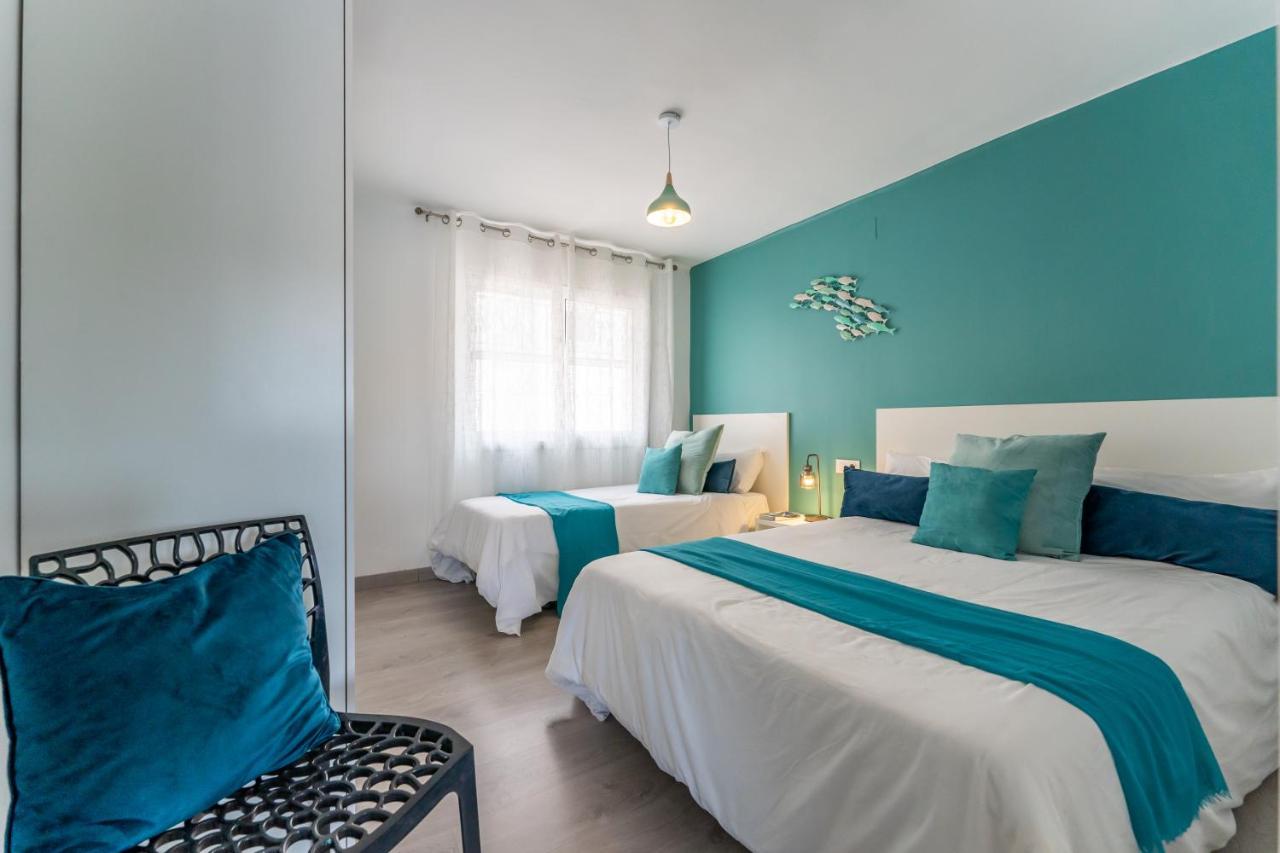 Beach Front Retro Hideaway In Salou Ngoại thất bức ảnh