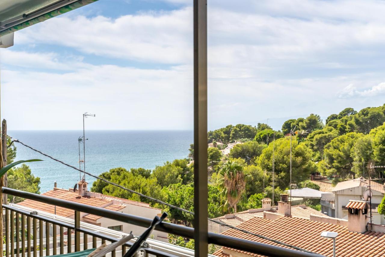 Beach Front Retro Hideaway In Salou Ngoại thất bức ảnh