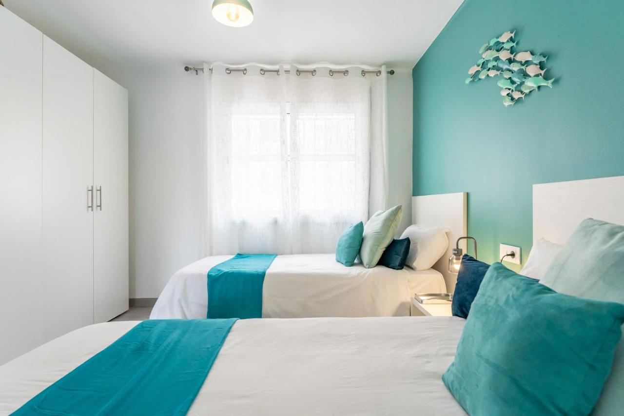 Beach Front Retro Hideaway In Salou Ngoại thất bức ảnh