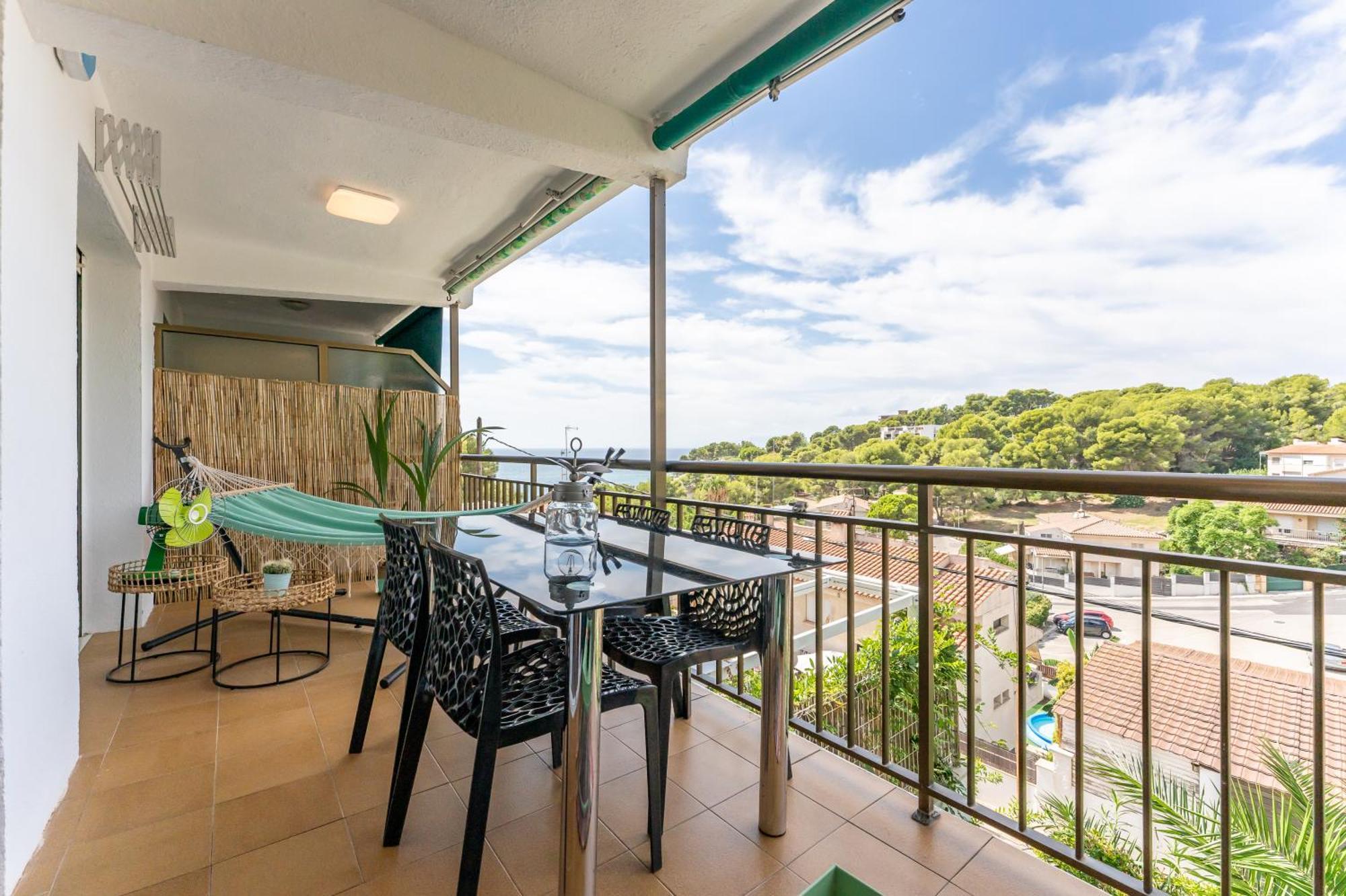 Beach Front Retro Hideaway In Salou Ngoại thất bức ảnh